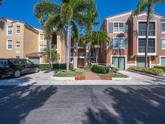 2nd image of 11780 Saint Andrews Pl APT 306