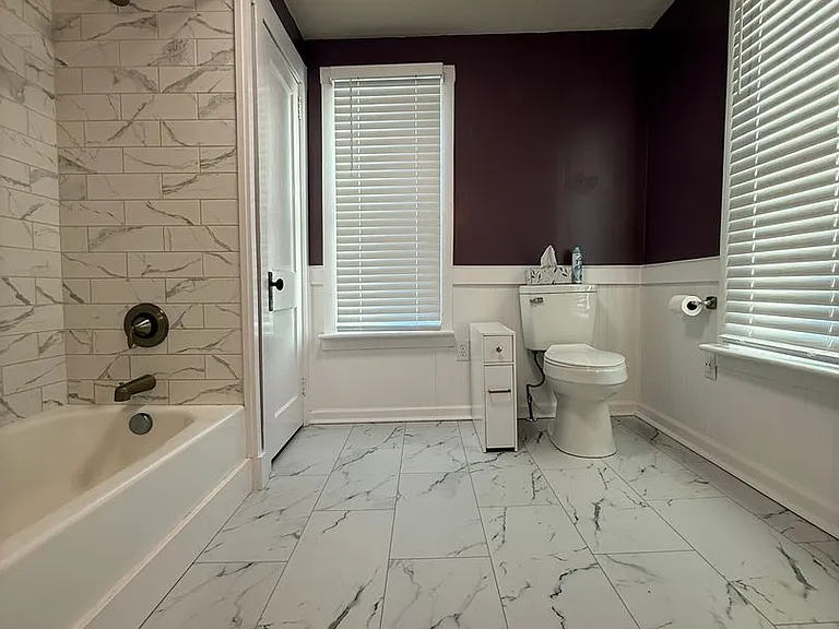 960 Maple St — Photo 24