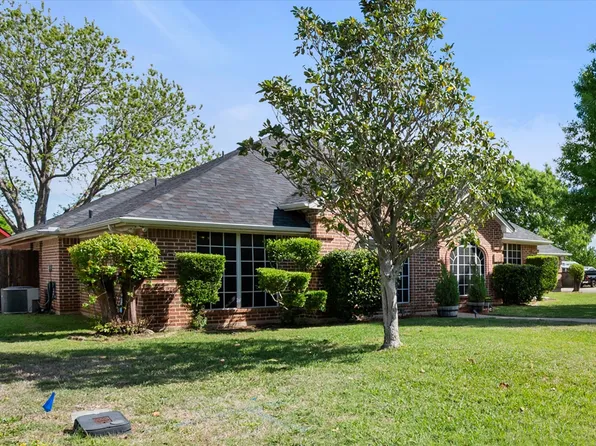 2800 Coventry Rd, Crowley, TX 76036