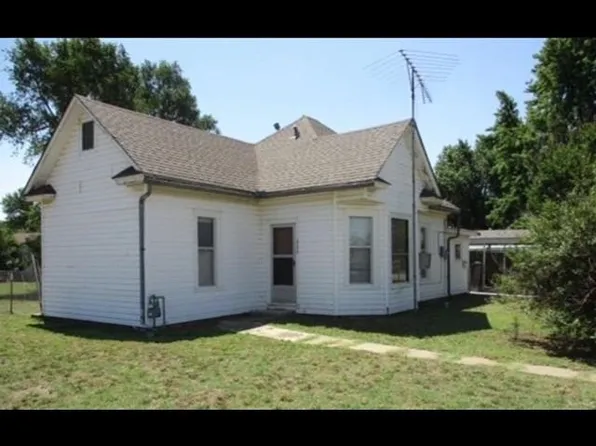 620 N Market Ave, Watonga, OK 73772