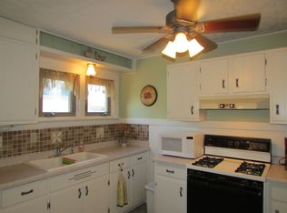 2449 S 68th St, West Allis, WI 53219