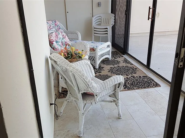 1270 Gulf Blvd #302 — Photo 9