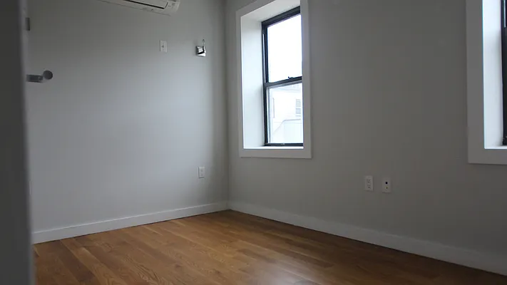 Rented by Nooklyn NYC LLC | media 17