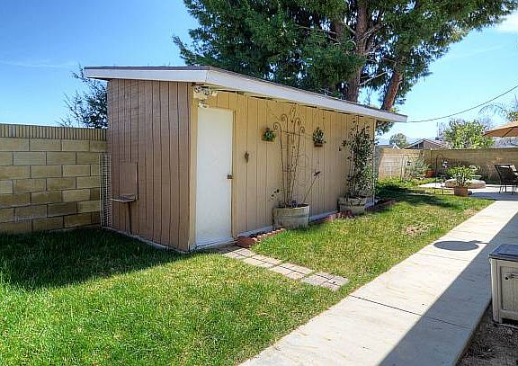 Great Storage Shed or Playhouse!