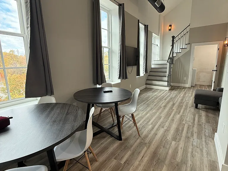 128 Monroe St — Photo 32
