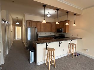 53 Church St APT 2C, Saratoga Springs, NY 12866