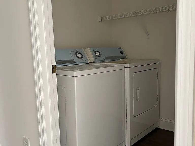 111 Portsmith Dr #6 — Photo 7