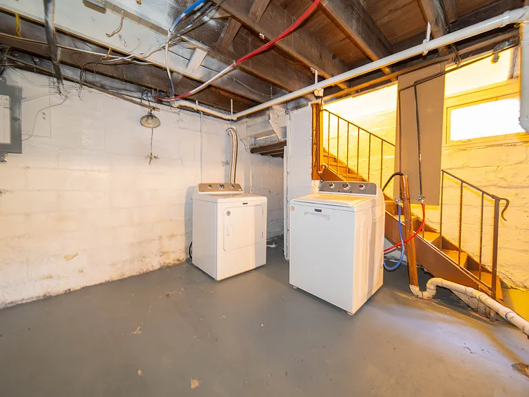5446 N College Ave — Photo 12