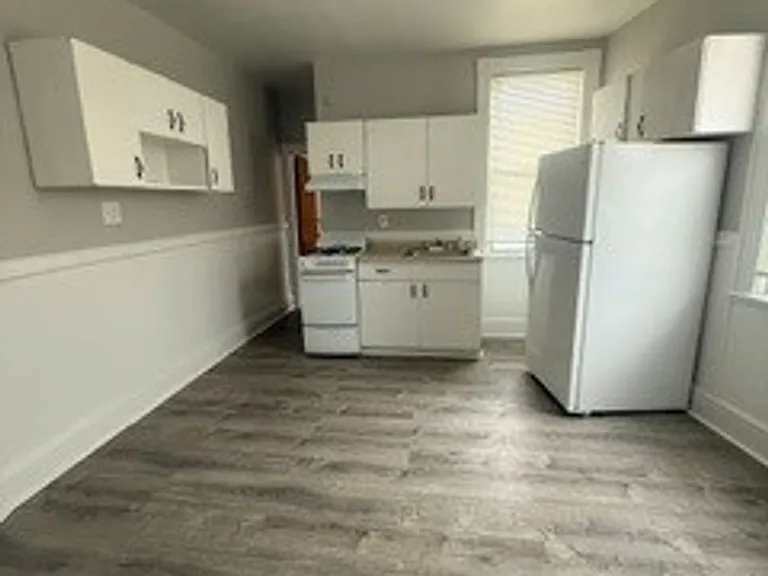 164 Washington Ave #7 — Photo 3