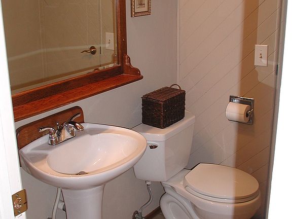 1/2 bath