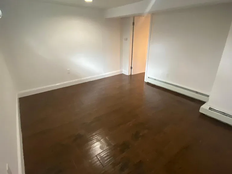 75 S Woodside Ave #1 — Photo 16