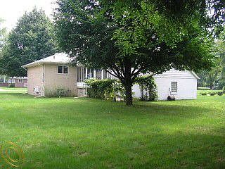 3rd image of 25389 Dunbar St
