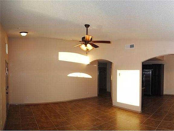 3rd image of 14315 Woods Point