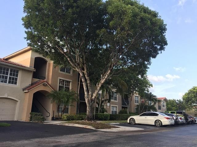 1st image of 15135 Michelangelo Blvd