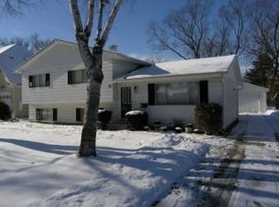 910 Hammerschmidt Ave, Lombard, IL