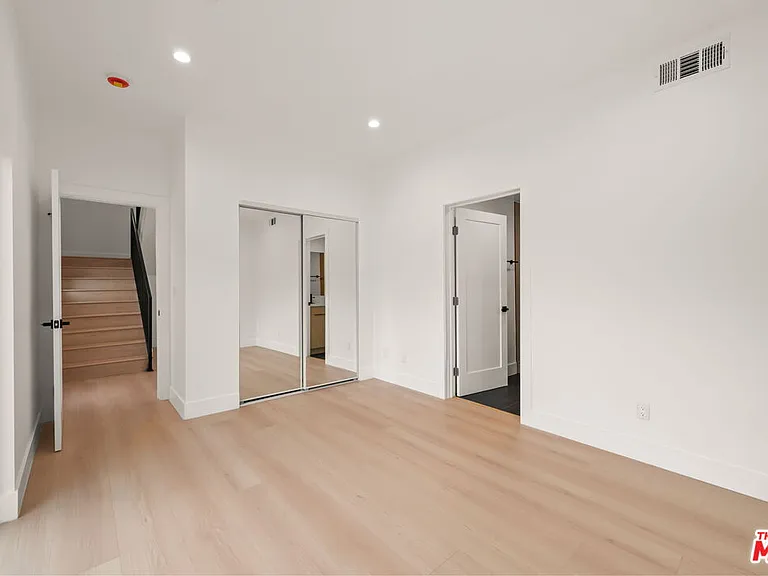 913 N Hobart Blvd #1/4 — Photo 28
