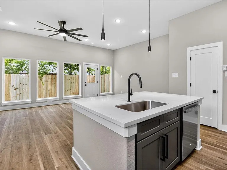 4217 Mallow St #B — Photo 13