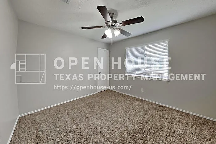 1247 Kings Creek Trl — Photo 15