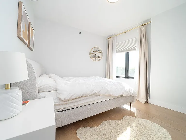 6298 Woodhaven Blvd #4 — Photo 10
