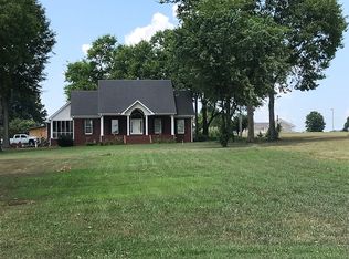 94 Roberson Beach Rd, Rogersville, AL 35652