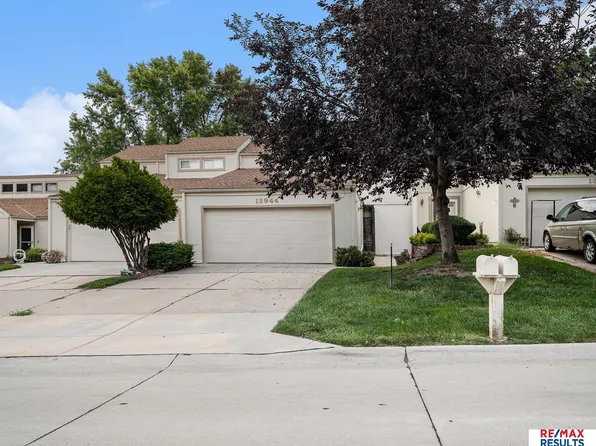 13944 Meadow Ridge Rd, Omaha, NE 68138