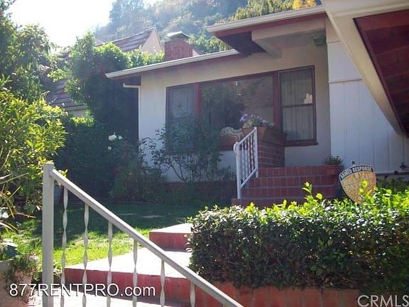 2nd image of 1669 N Beverly Dr