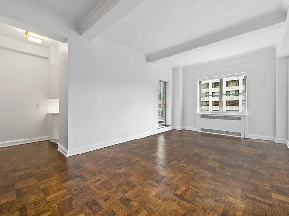 300 East 57th Street image 1 of 8