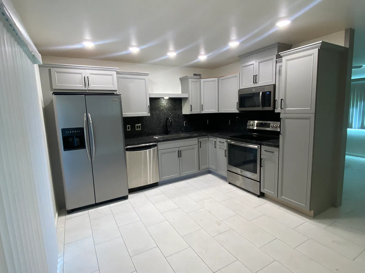 1 bed, 800 sqft, $1,175 — Photo 1