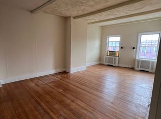 1623 Spruce St APT 8, Philadelphia, PA 19103