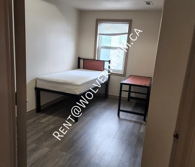 251 Lester St #605 — Photo 7