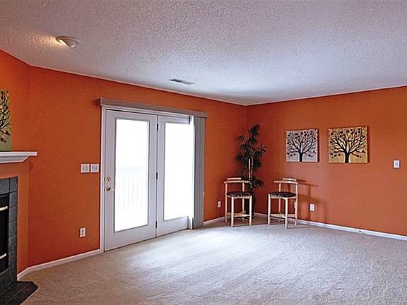 3rd image of 1020 Duchess Dr Unit 9