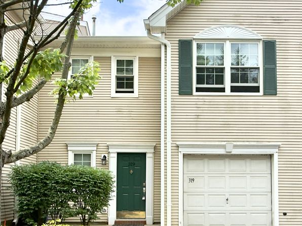 319 Hannah Way #319