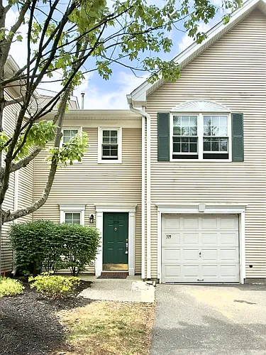 319 Hannah Way #319 Photo 1