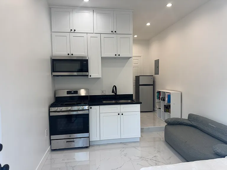 4525 Dunsmore Ave #B — Photo 14