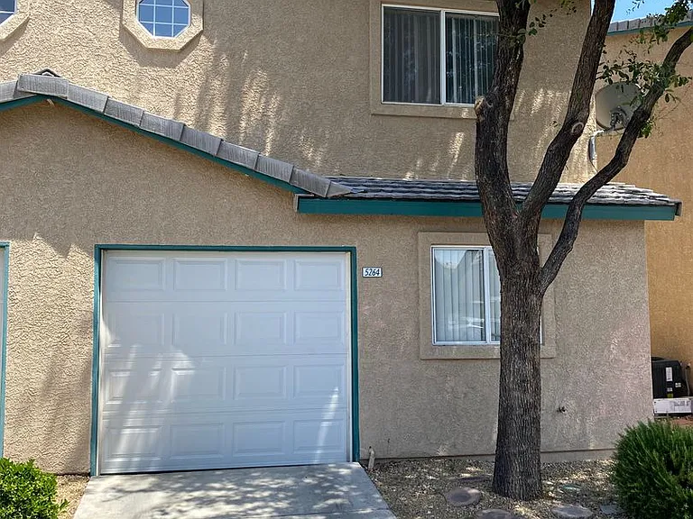 5264 Sacha Way — Photo 2
