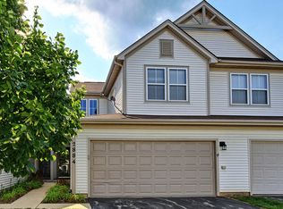 2884 Falling Waters Dr, Lindenhurst, IL 60046