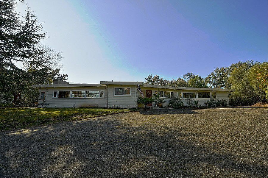 1st image of 10455 Lone Oak Ln