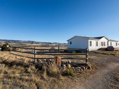 690 Missouri Overlook Ln, Three Forks, MT, 59752