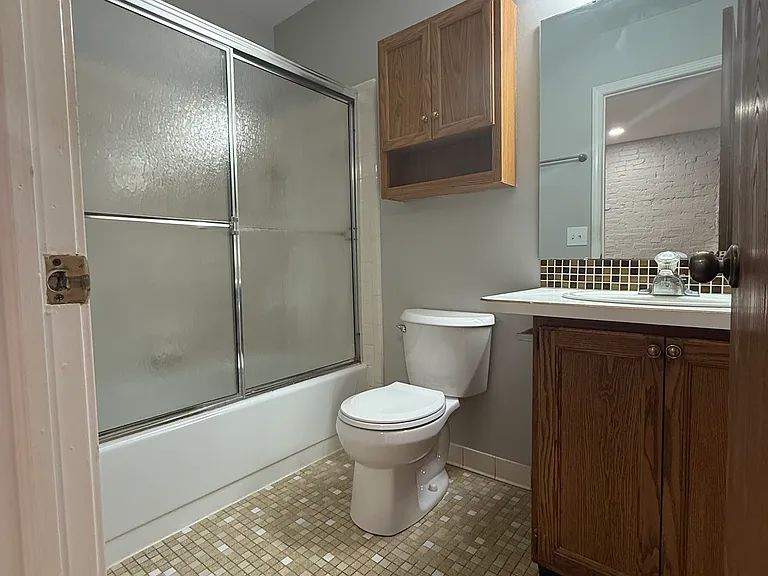 54 S Broadway St #15 — Photo 9