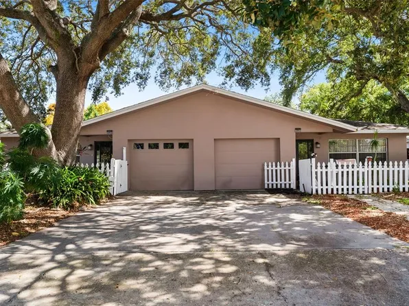 1711 Leonard Dr, Clearwater, FL 33759