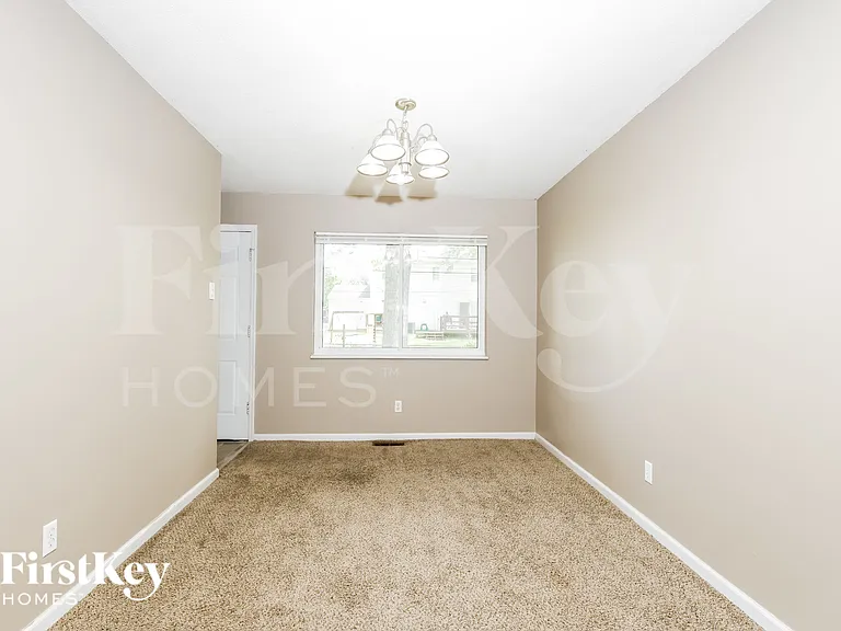 2240 Spoonwood Ln — Photo 5