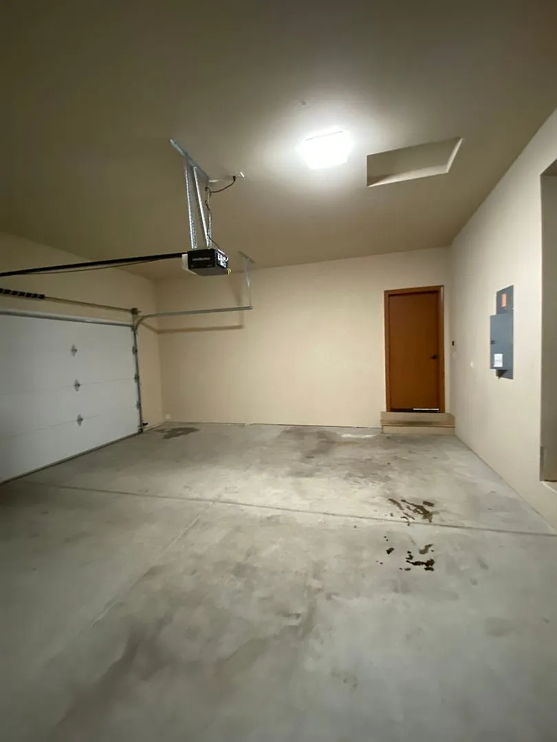 Pet Friendly- Private Fenced Backyard- Gated Community; You Are Going To Fall in Love With This D... — Photo 4