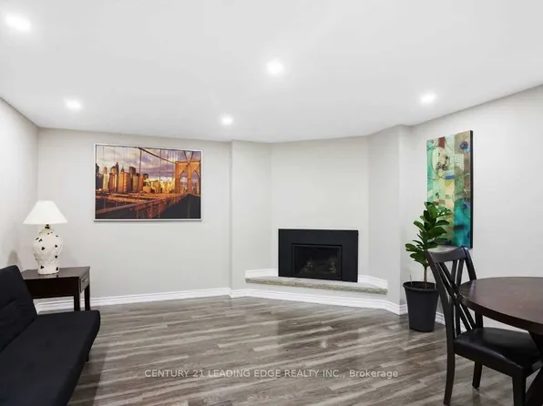 125 Ashridge Ct, Mississauga, ON L4Z 1K5