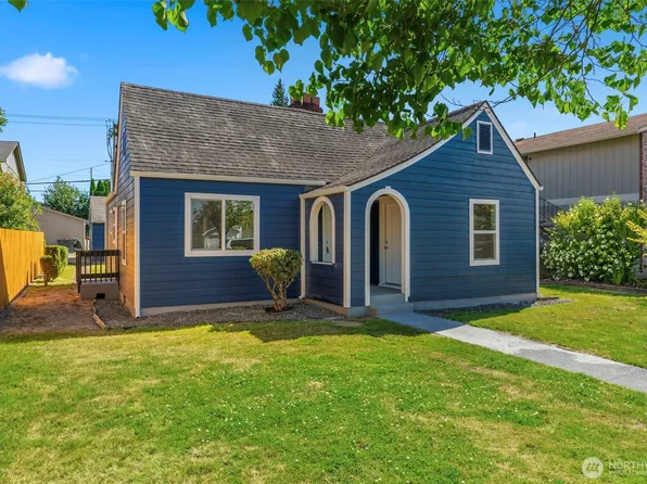 3015 Dover St, Longview, WA 98632