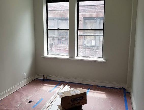 5th image of 3524 95th St APT 1E