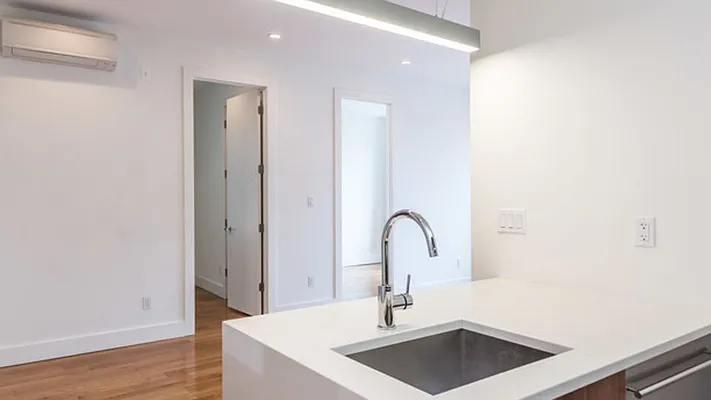 Rented by Nooklyn NYC LLC | media 31
