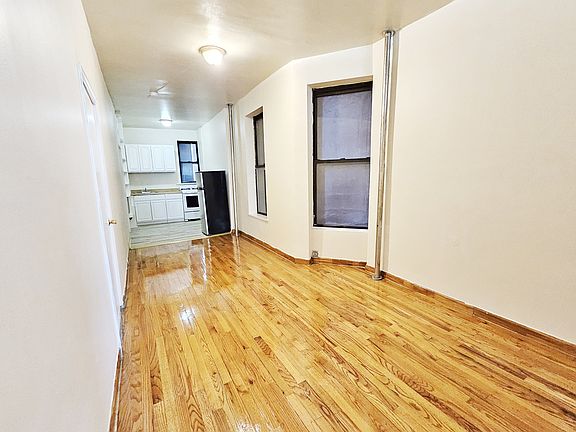 3rd image of 506 9th Ave #4S