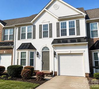 320 Shingleoak Dr, Lake Wylie, SC, 29710