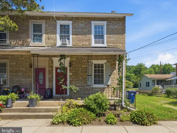 27 Spruce St, Pomeroy, PA 19367