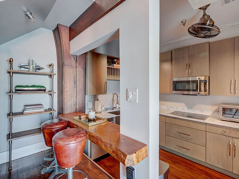 21 N Front St #3B4 — Photo 9